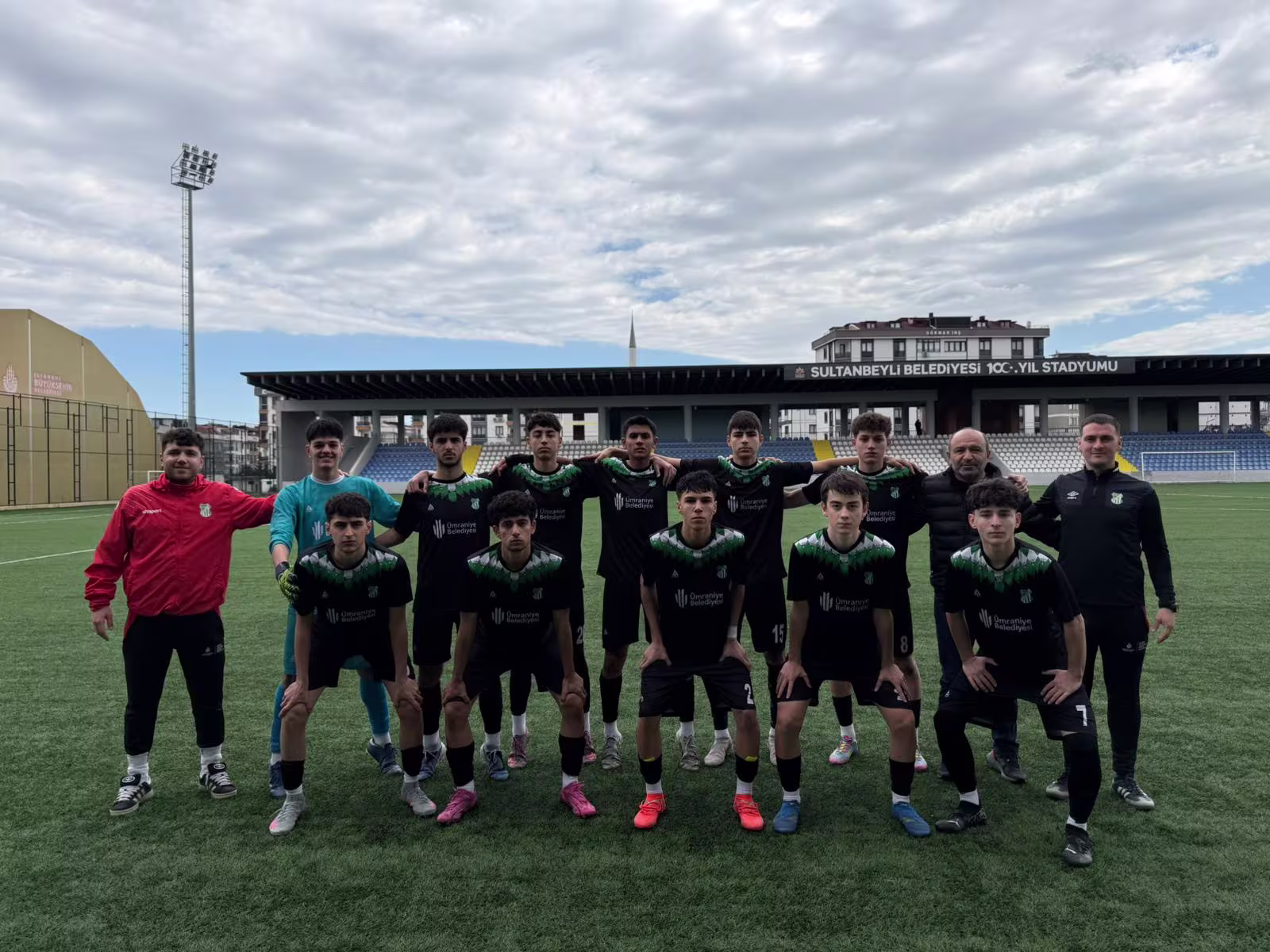 U 16 Takımı takım fotoğrafı