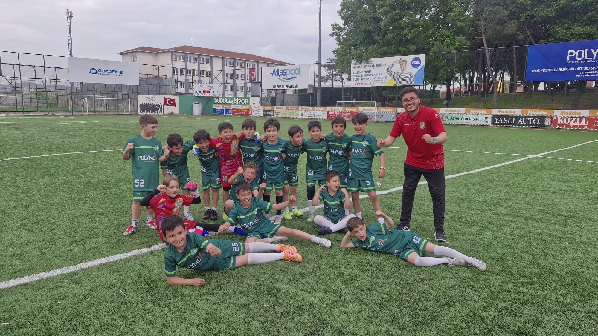 U 8-9 Takımı takım fotoğrafı